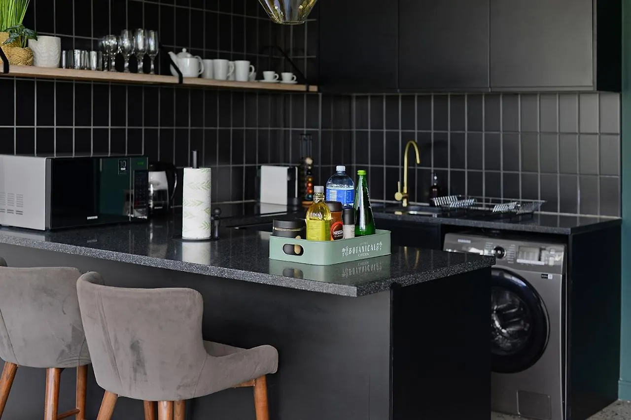 Lily - Modern City Apt With Views! Κέιπ Τάουν